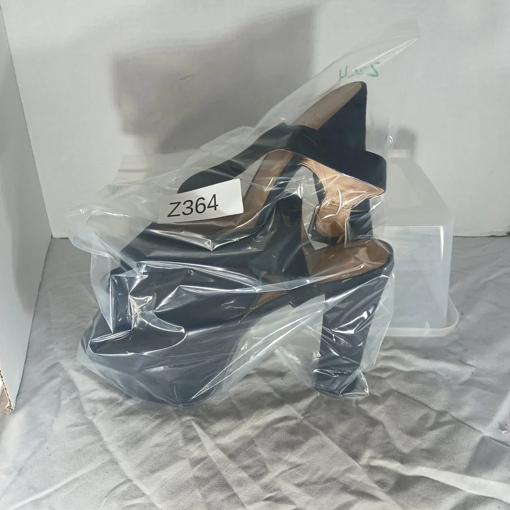 Candies Black Suede Platform Chunky HeelAnkle Strap‎ Sandals Shoes Size 10